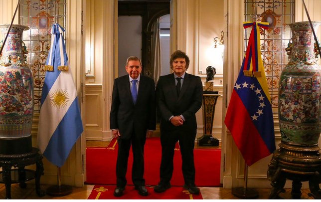 Edmundo González Urrutia y Javier Milei